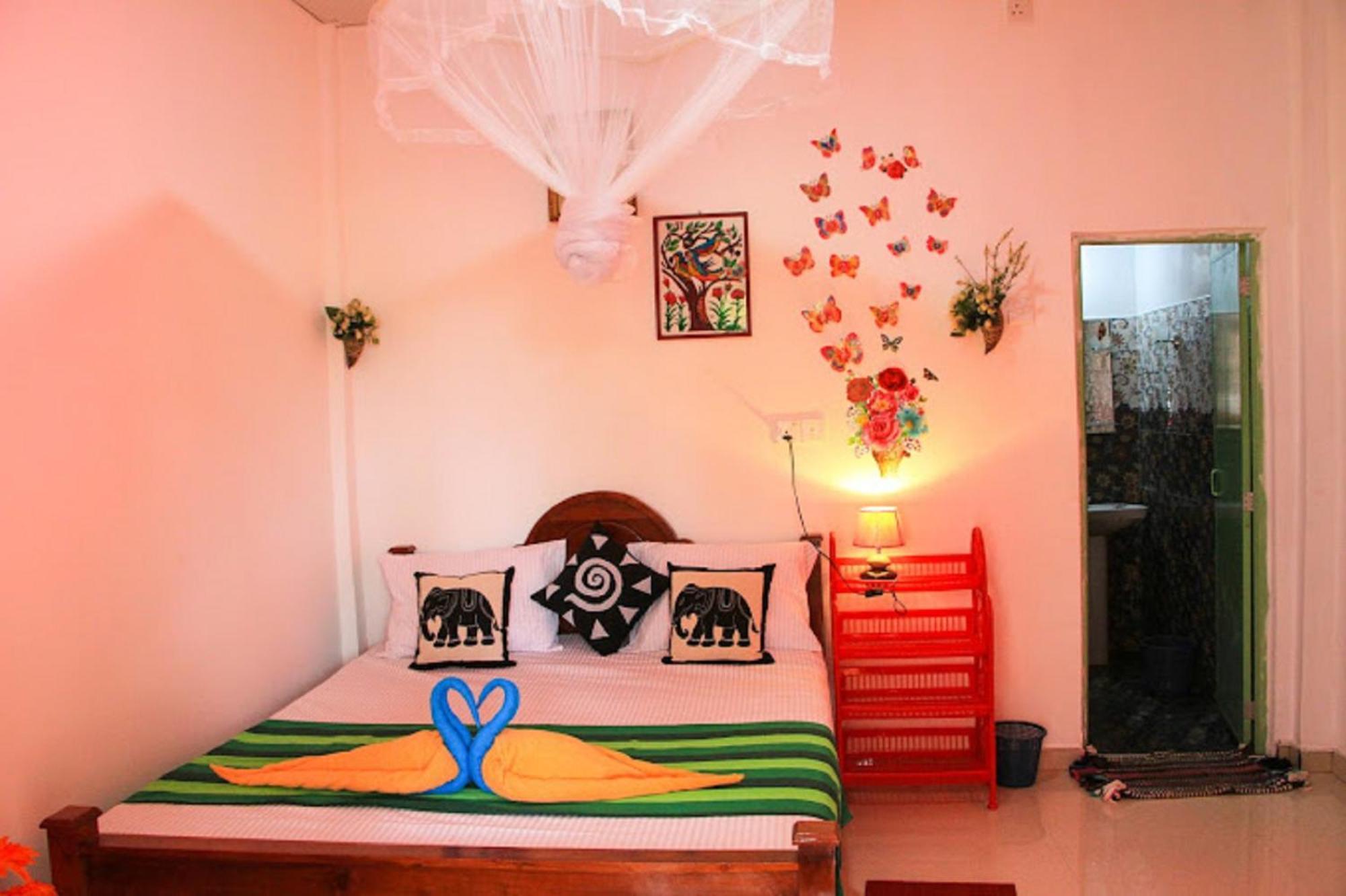 Nelum Home Stay سيغيرِيا المظهر الخارجي الصورة