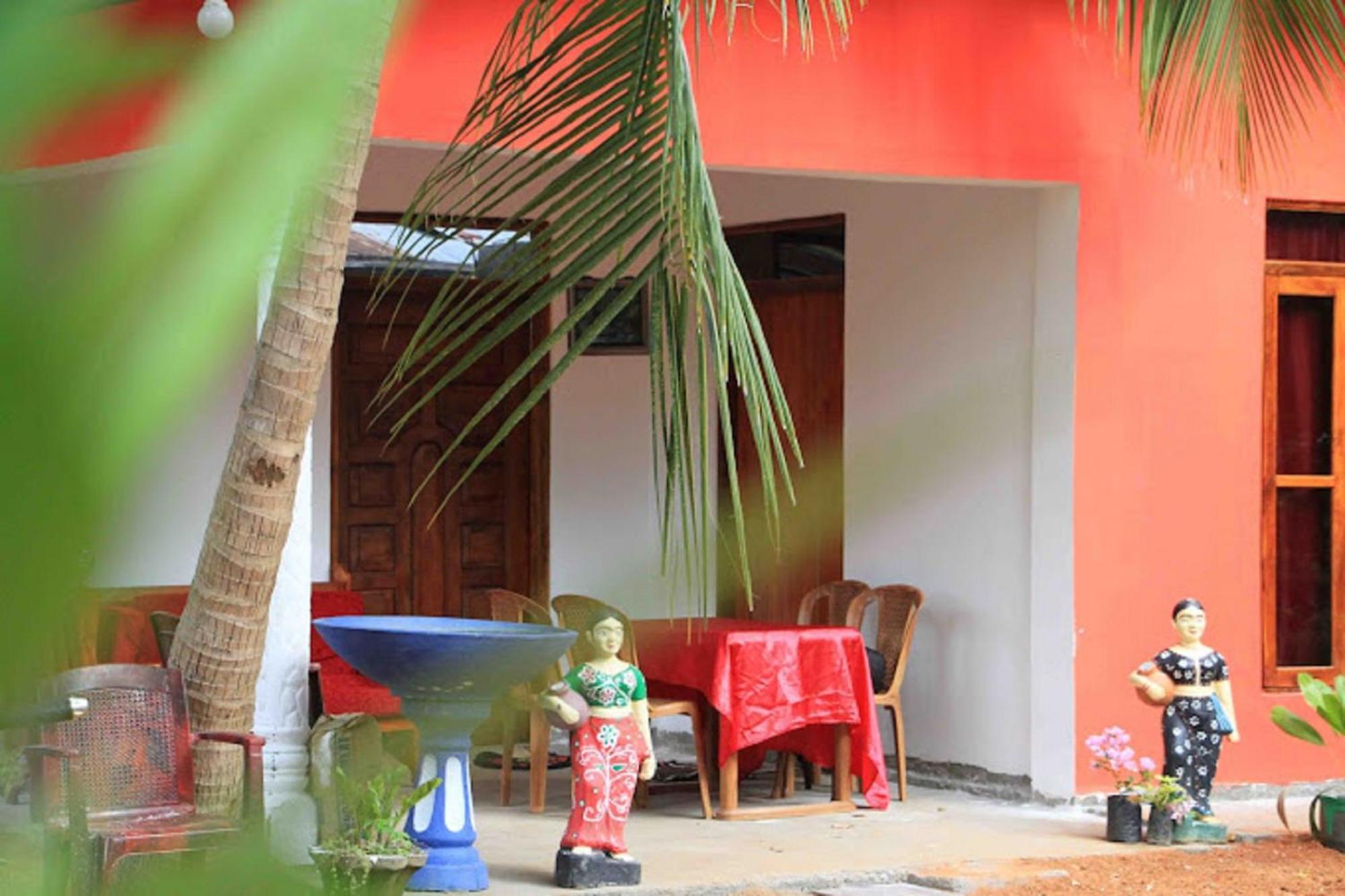 Nelum Home Stay سيغيرِيا المظهر الخارجي الصورة