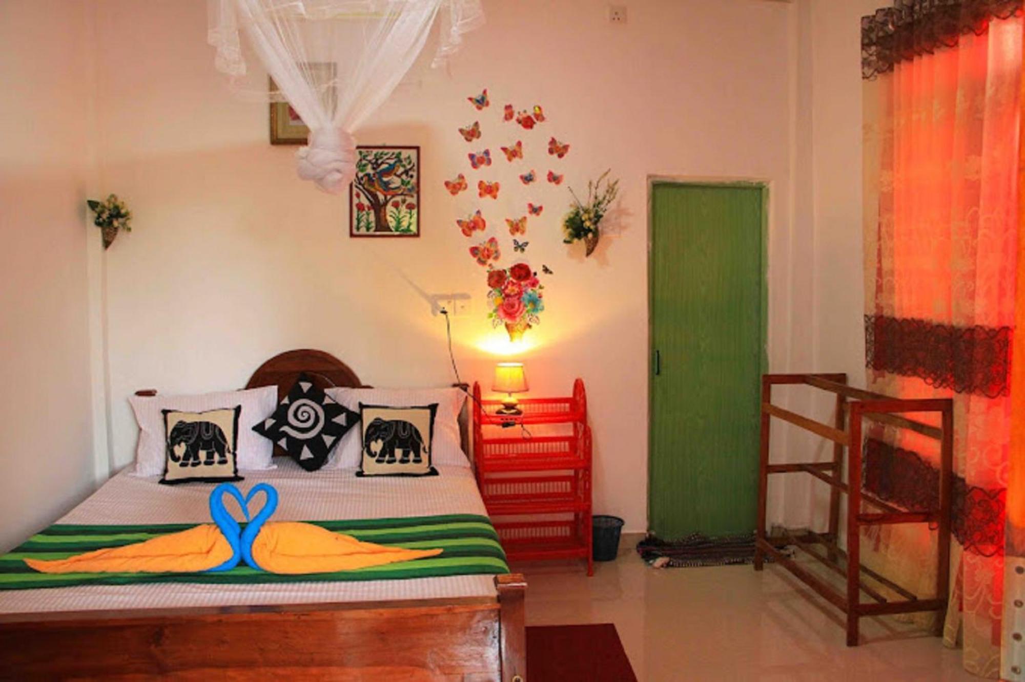 Nelum Home Stay سيغيرِيا المظهر الخارجي الصورة